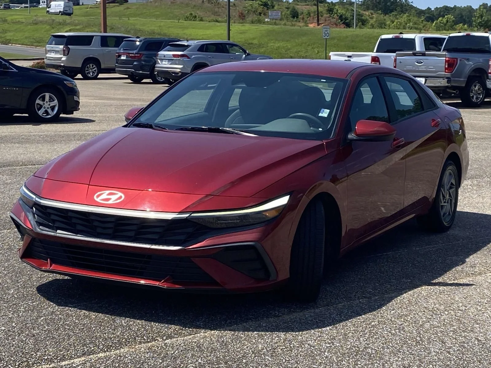 Used 2024 Red Hyundai SEL image 3
