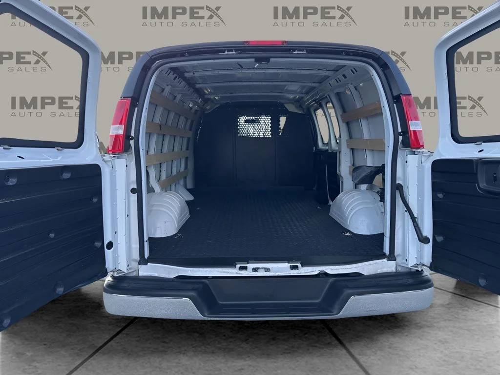 Used 2024 White Chevrolet Work Van image 21