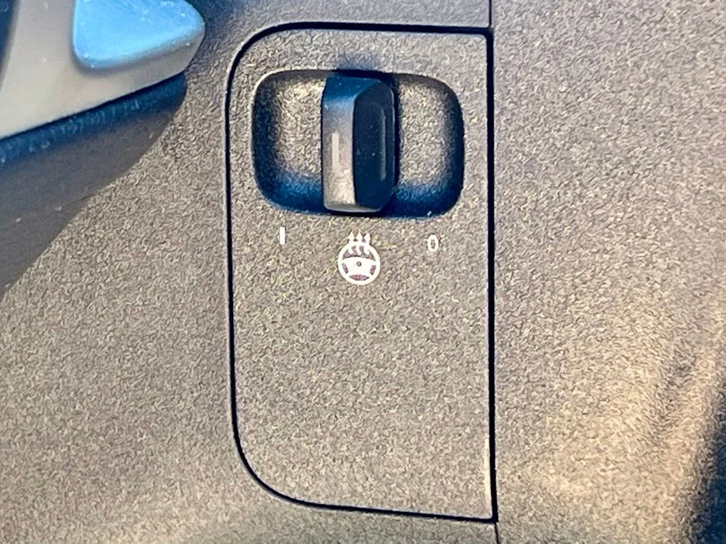 Certified Used 2023  Mercedes-Benz GLB 250 image 31