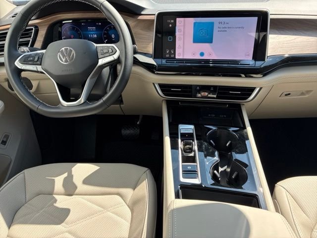 New 2026 Opal White Pearl Volkswagen SE w/Technology image 11