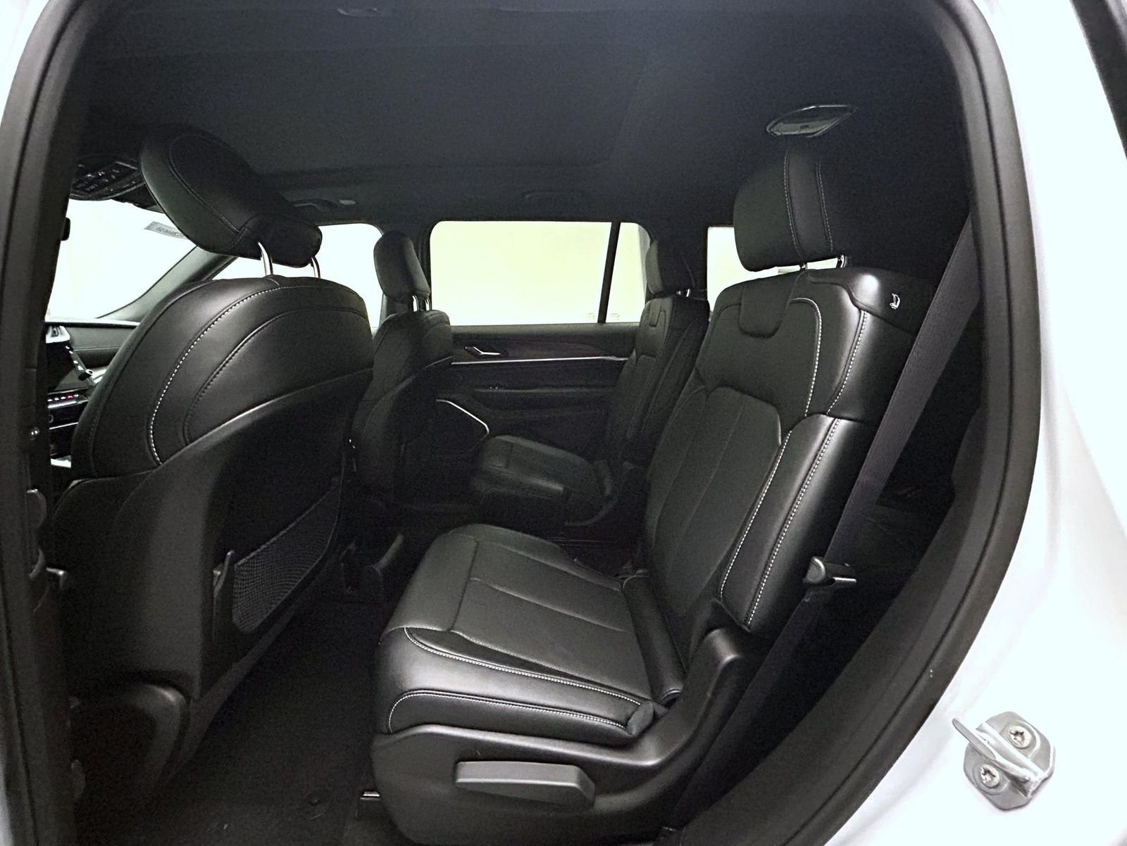 New 2026 Bright White Clearcoat Jeep Limited Reserve image 20