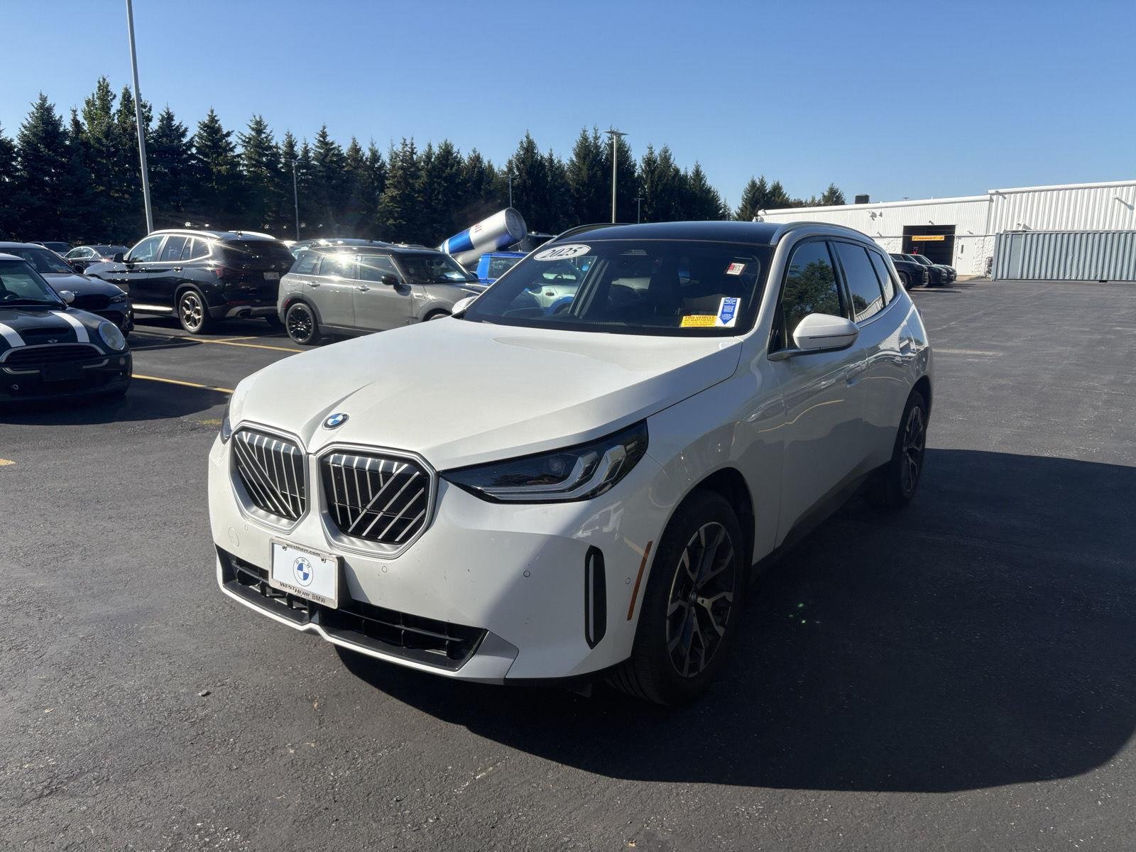 New 2026 Mineral White Metallic BMW 30 xDrive image 3