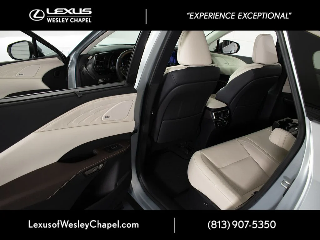 Used 2024 Silver Lexus 350 Luxury image 14