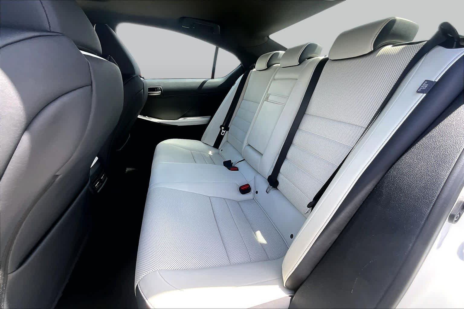 Used 2023 Ultra White Lexus F SPORT image 20