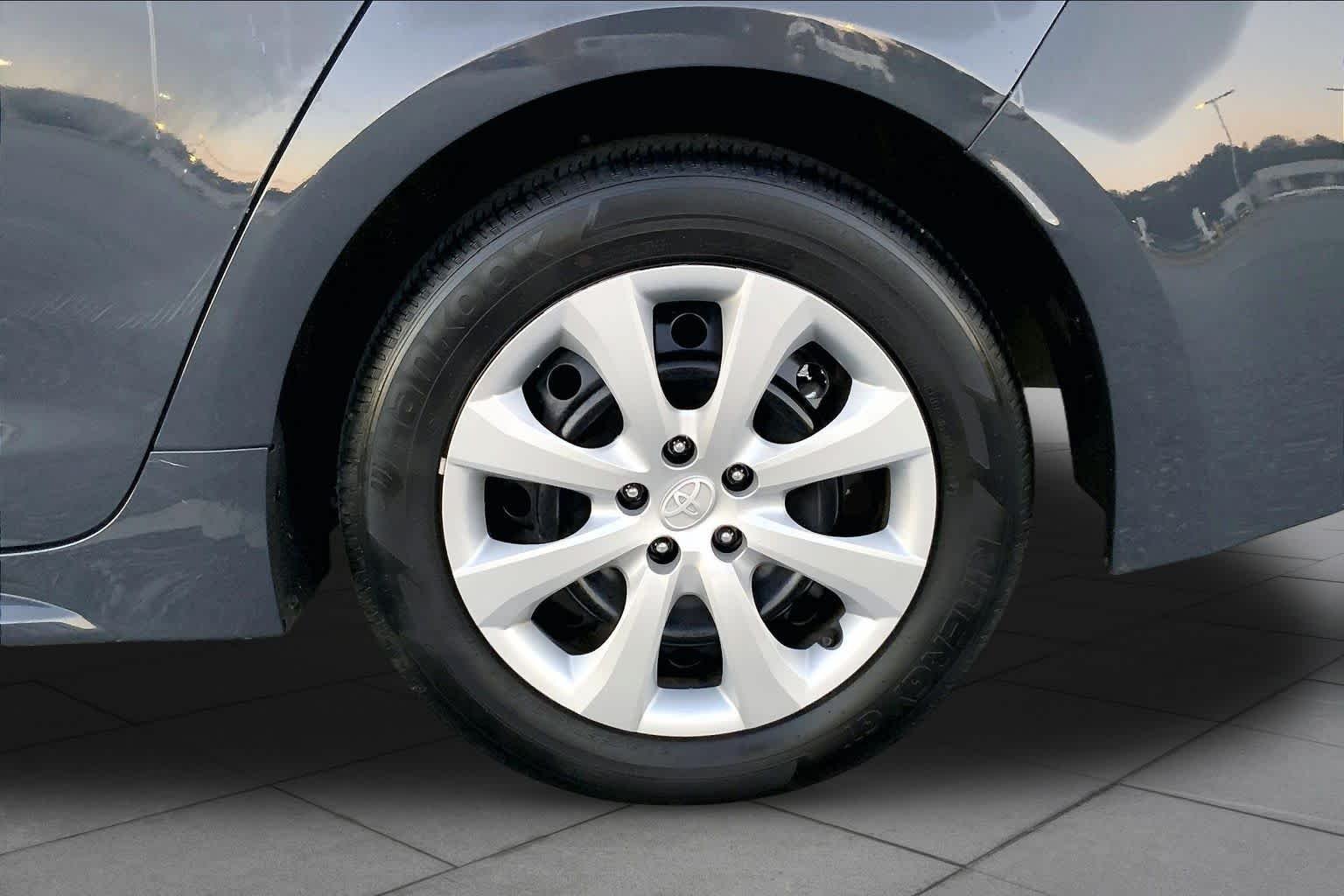 Used 2024 Underground Toyota LE image 10