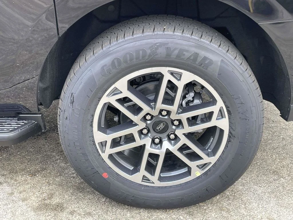 New 2026 Agate Black Metallic Ford Active image 9