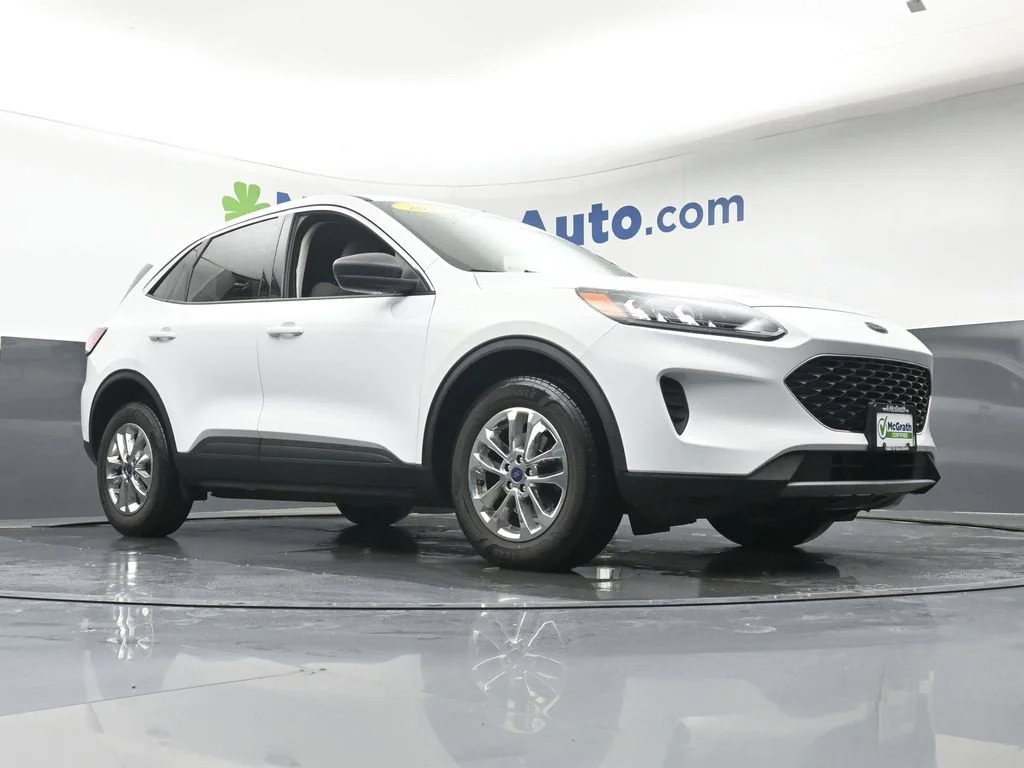 Certified Used 2022 White Ford SE image 26