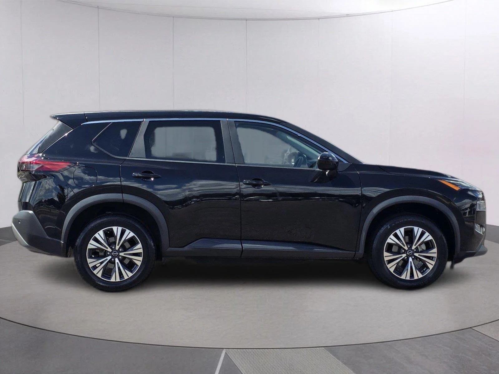 Used 2023 Super Black Nissan SV image 4
