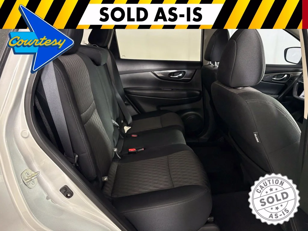 Used 2017 Silver Nissan S image 31