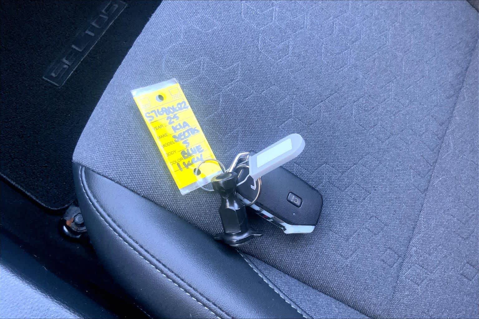 Certified Used 2025 Pluton Blue/Black Roof Kia S image 13