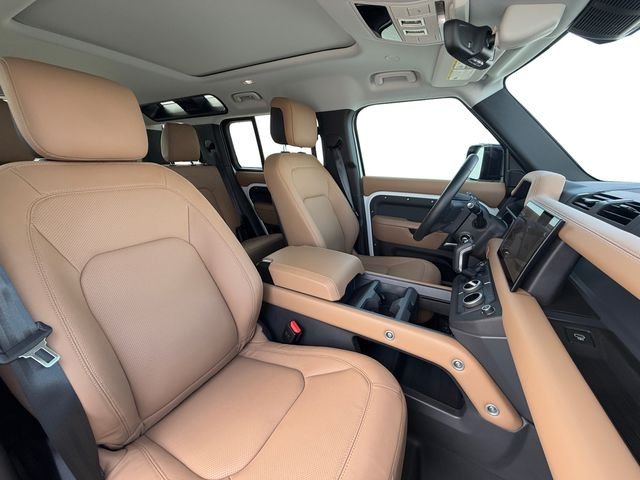Certified Used 2025 Fuji White Land Rover S image 16