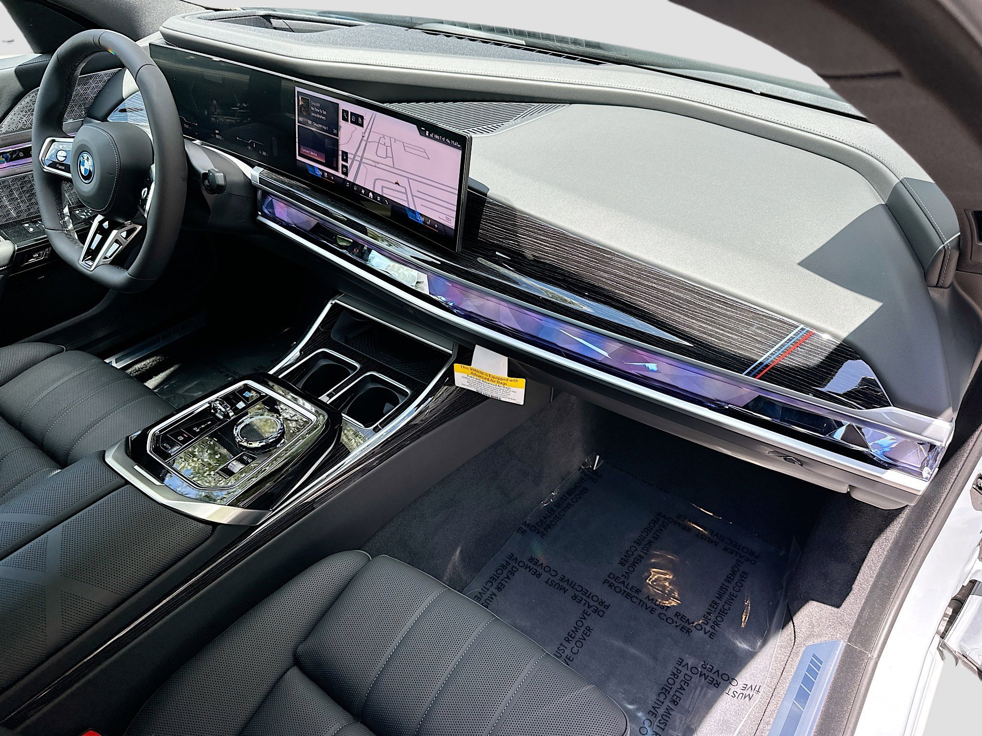 2025 BMW i7 60 - Photo 26