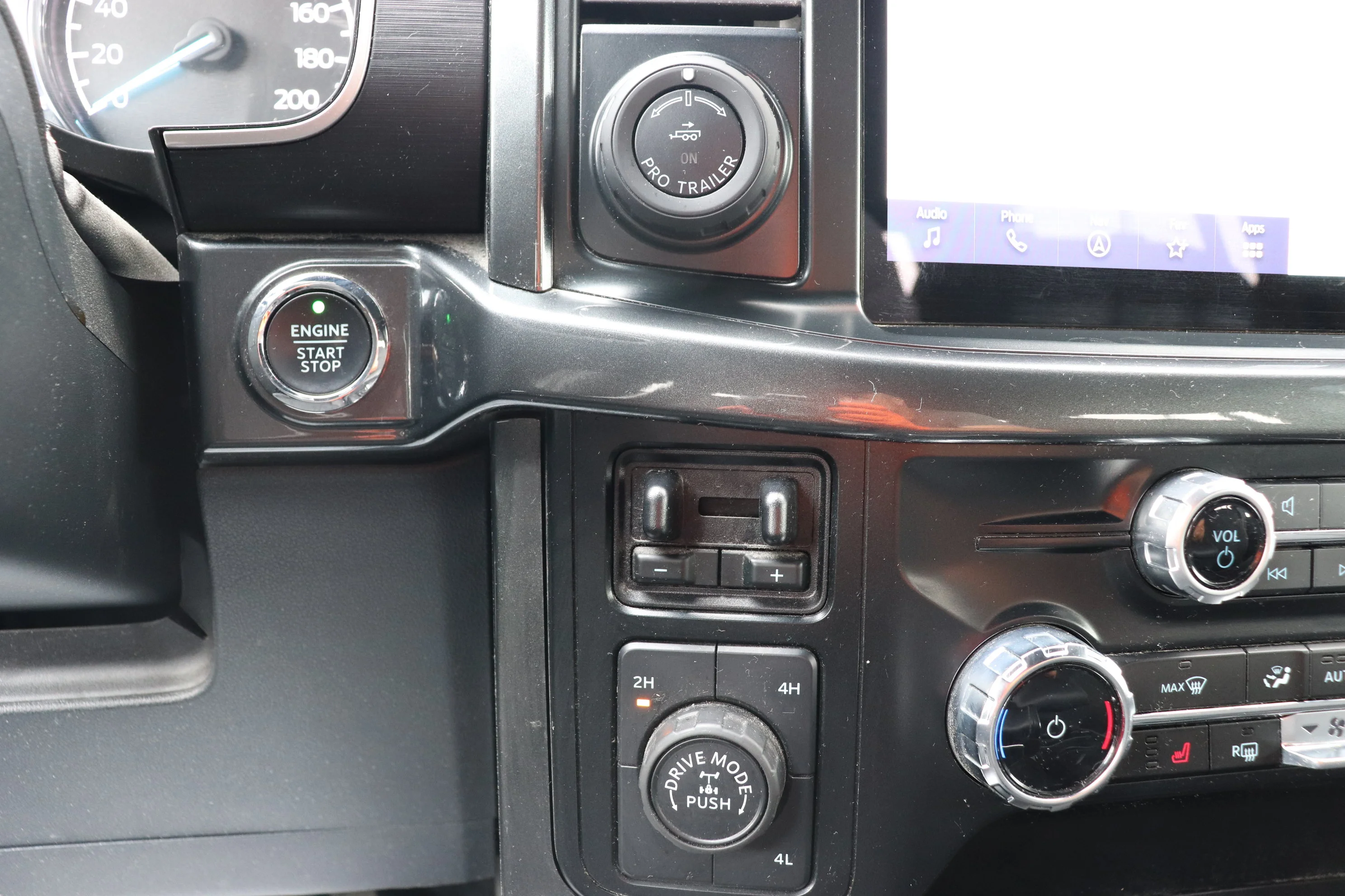 Used 2023 Blue Ford XL 4WD SuperCrew 5.5
