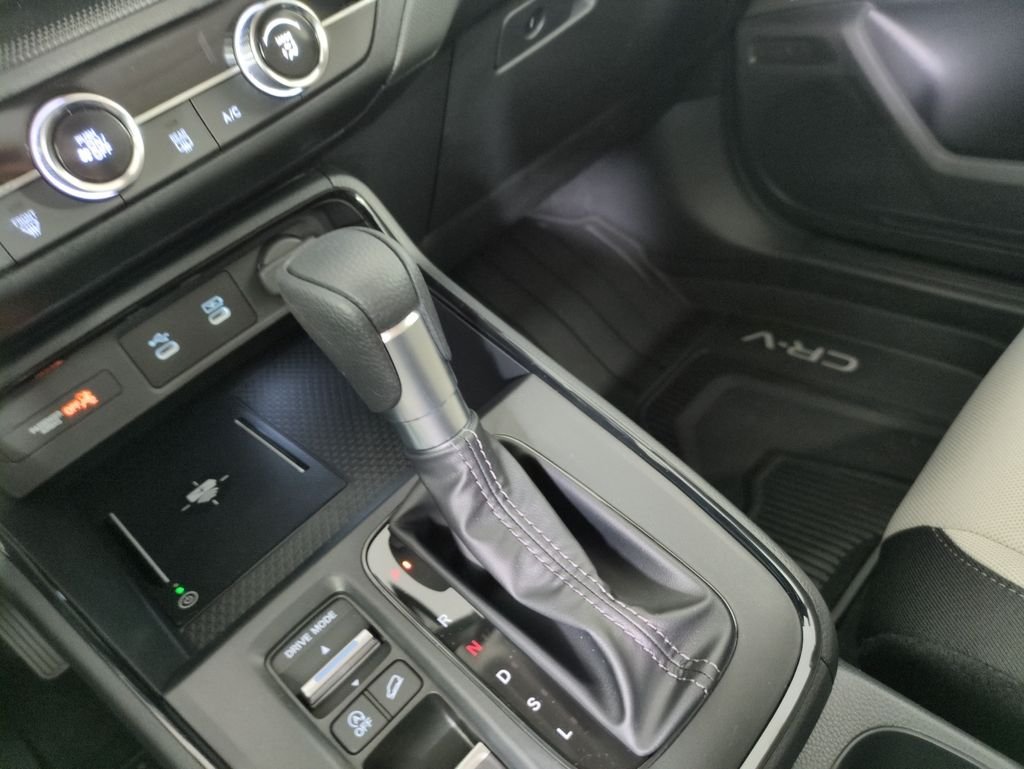 New 2026 Platinum White Pearl Honda LX image 22