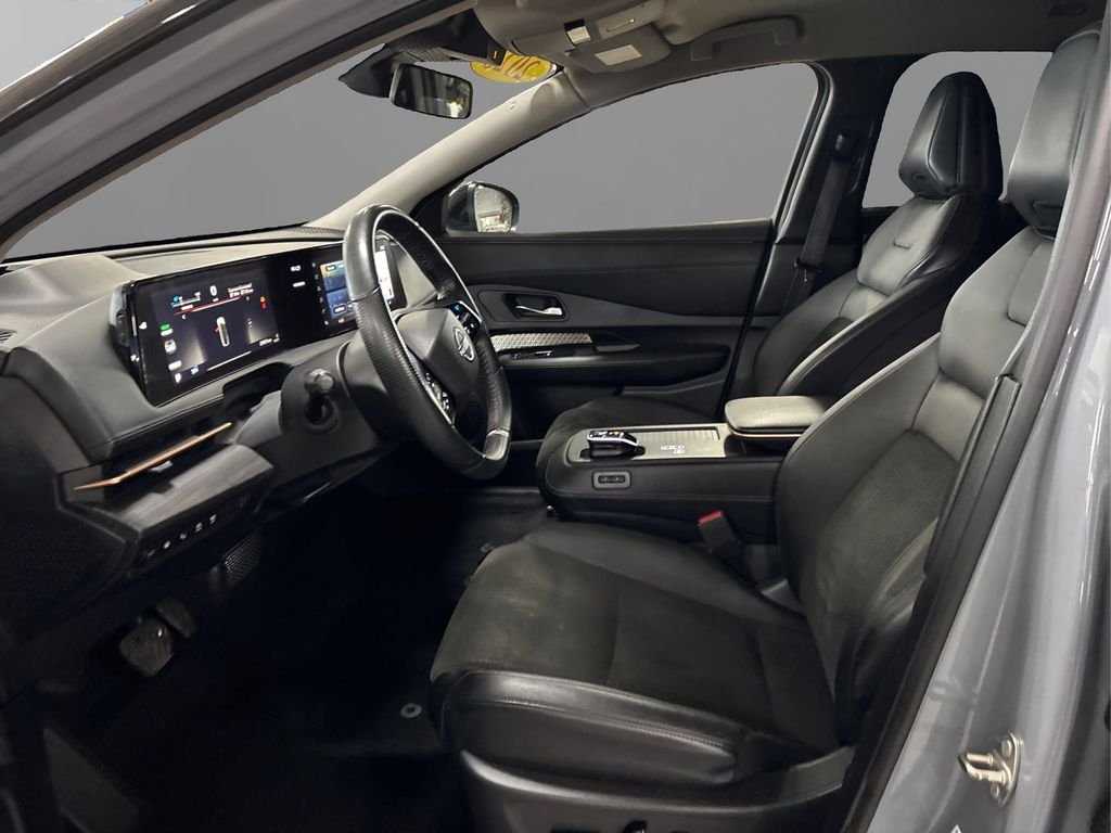 Used 2023 Gray Nissan ENGAGE image 9