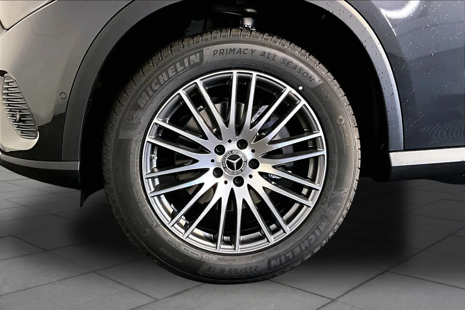 New 2026 Graphite Grey Metallic Mercedes-Benz GLC 300 image 17