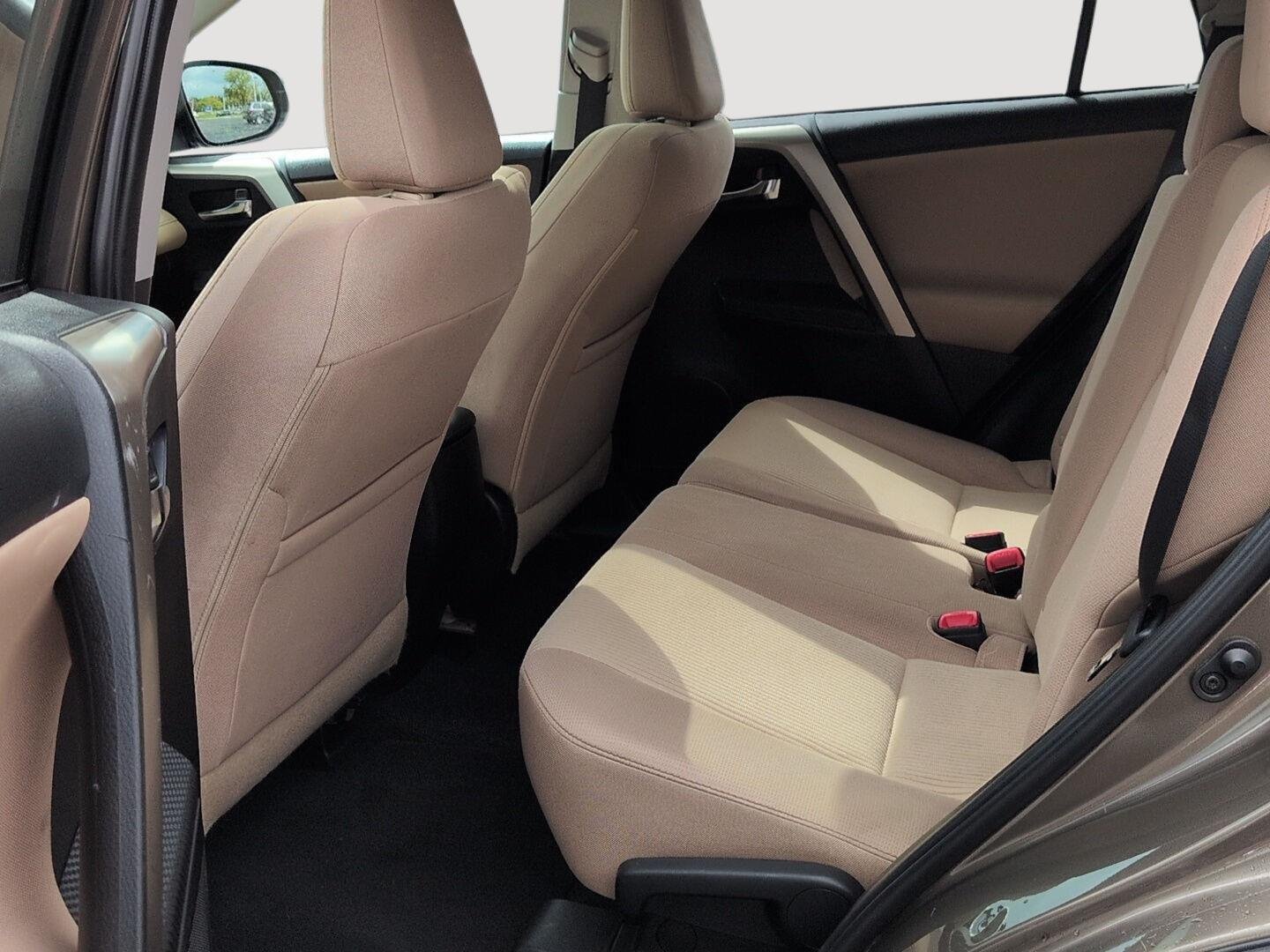 Used 2015 Pyrite Mica Toyota XLE image 5