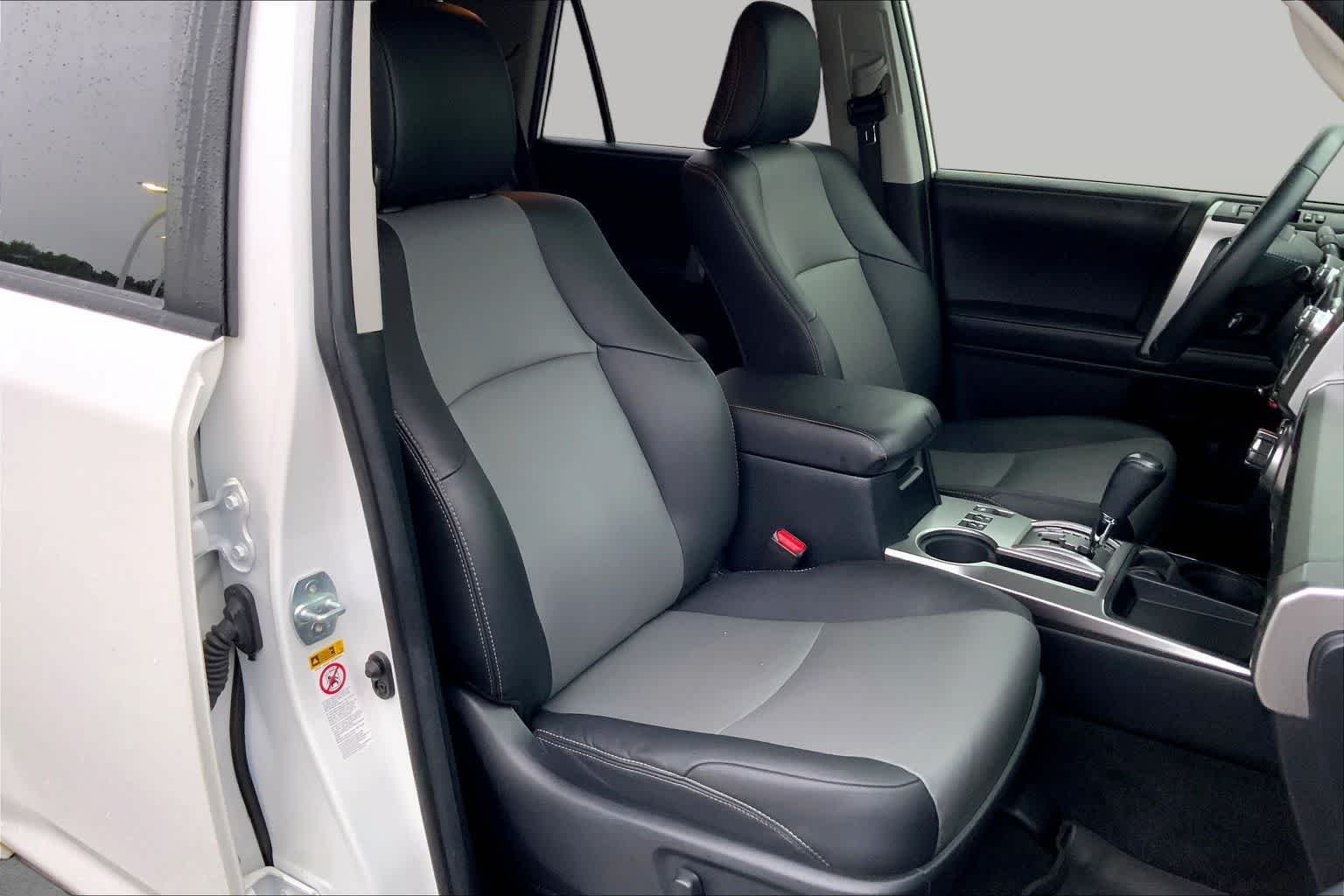 Certified Used 2019 Super White Toyota SR5 Premium image 9