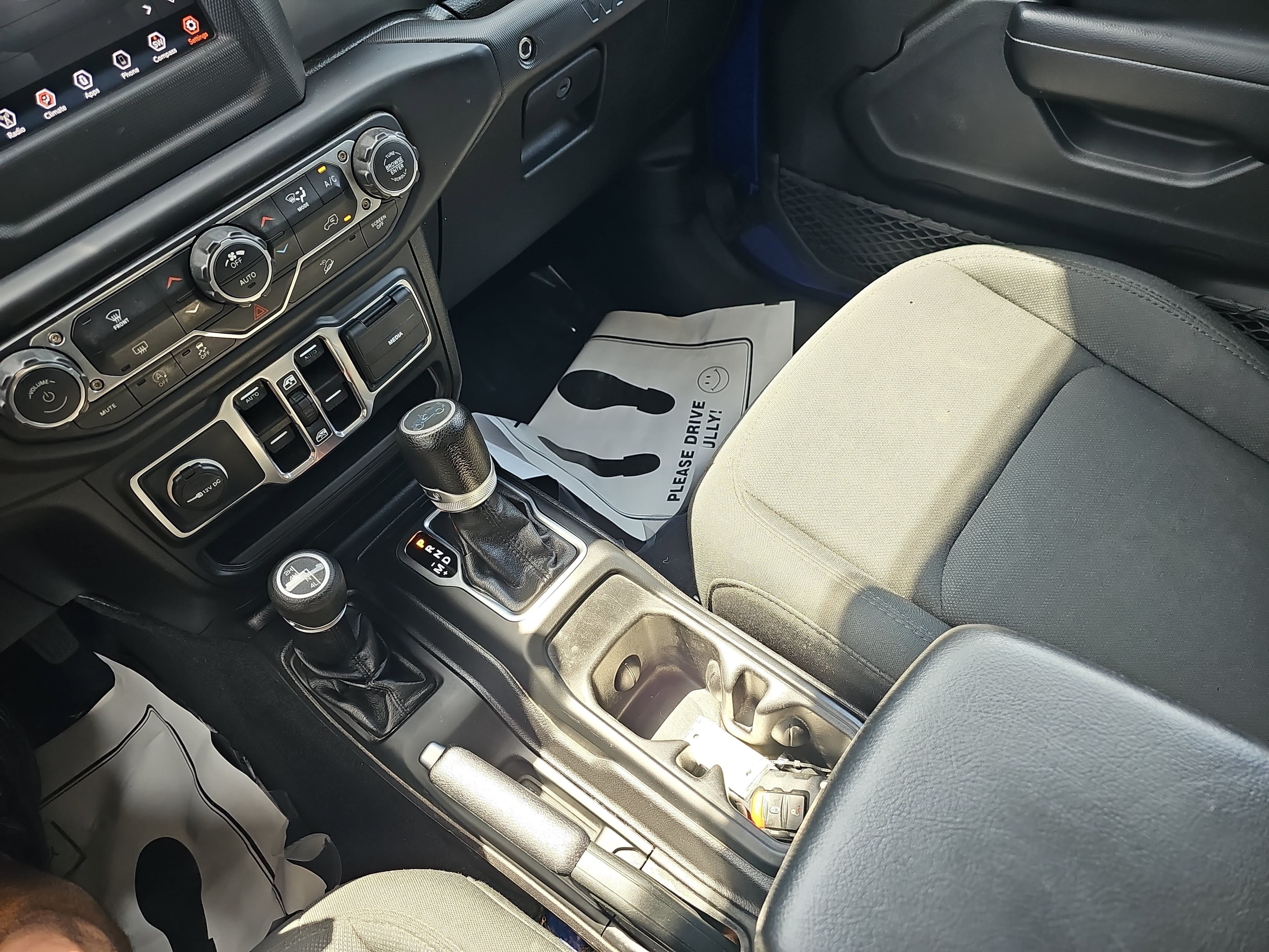 Used 2019 Ocean Blue Metallic Clearcoat Jeep Sport S image 21
