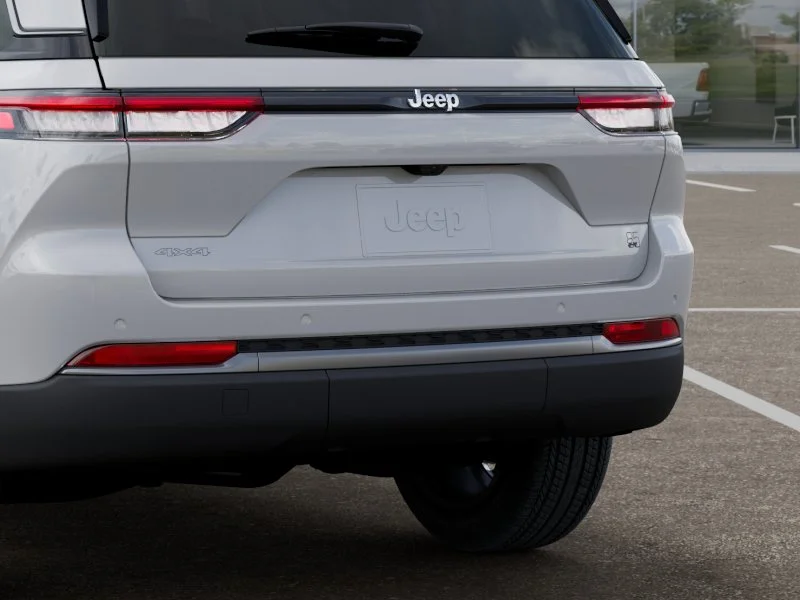 New 2026 Bright White Clear-Coat Exterior Paint Jeep 85th Anniversary Edition image 13