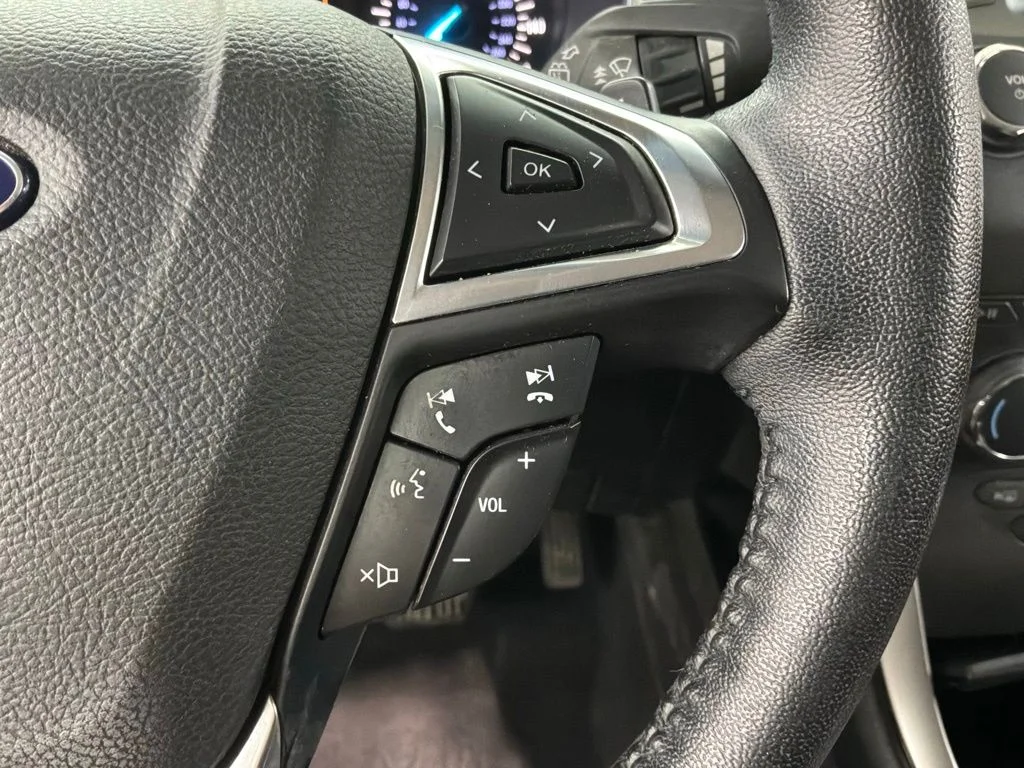 Used 2016 Blue Metallic Ford SEL image 10