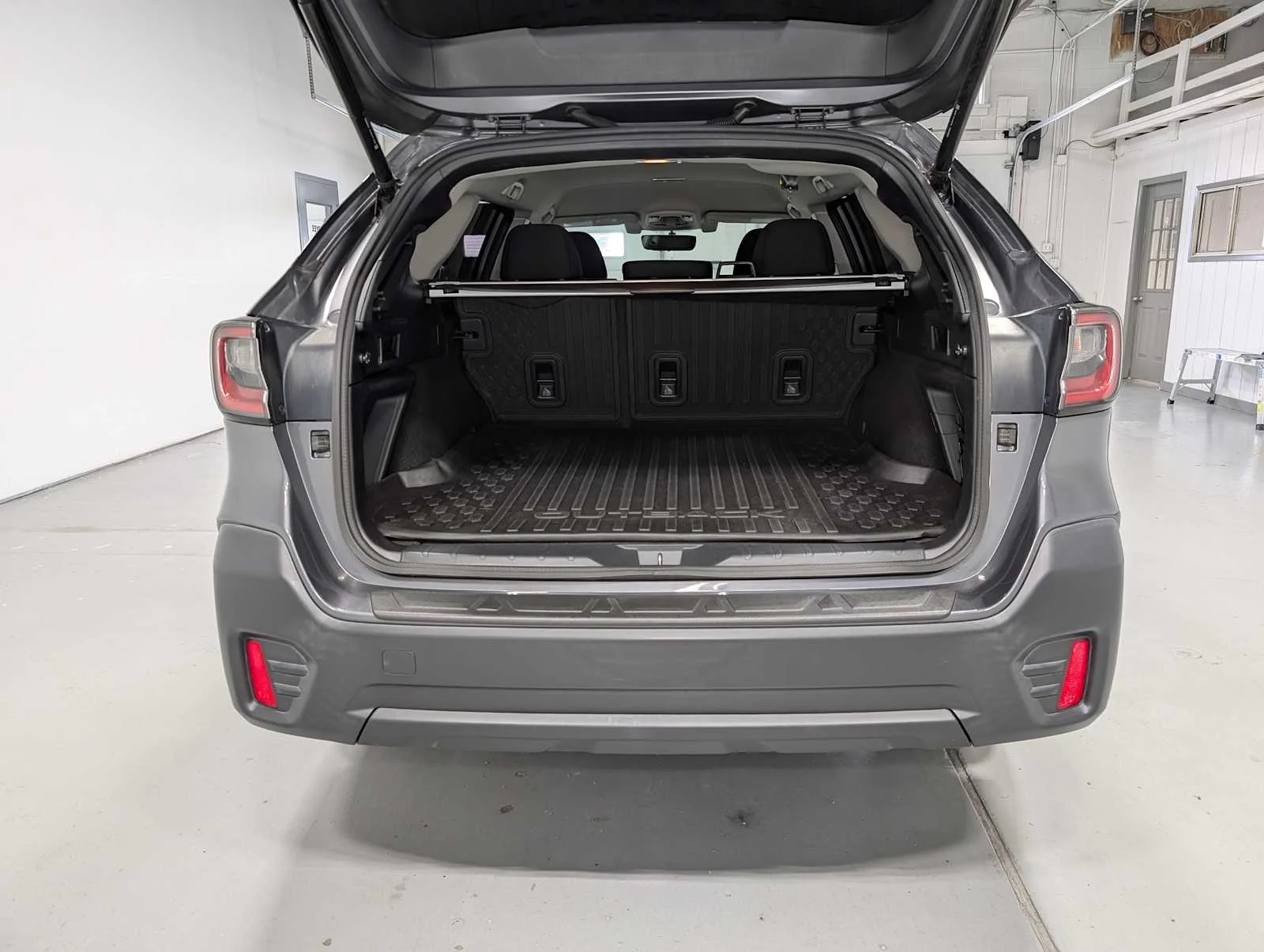 Used 2021 Magnetite Gray Metallic Subaru Premium image 37
