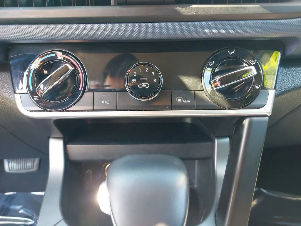 Used 2021 Yellow Kia S image 24
