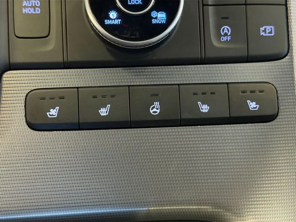 Used 2024 White Hyundai Calligraphy image 26
