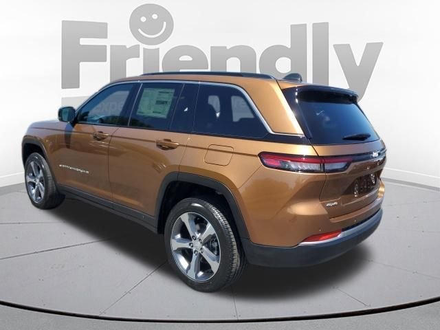 New 2026 Copper Shino Metallic Clear-Coat Exterior Paint Jeep Limited image 3