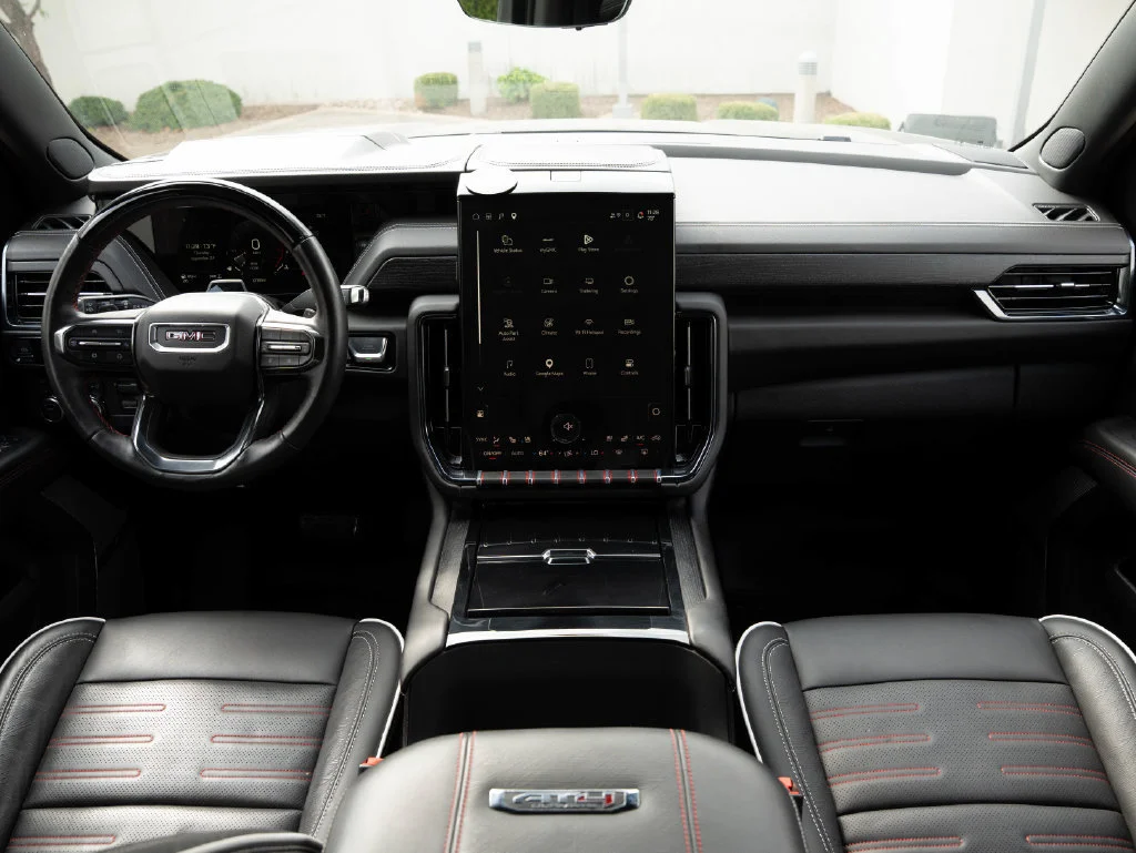 Used 2025 Onyx Black GMC AT4 Ultimate image 38