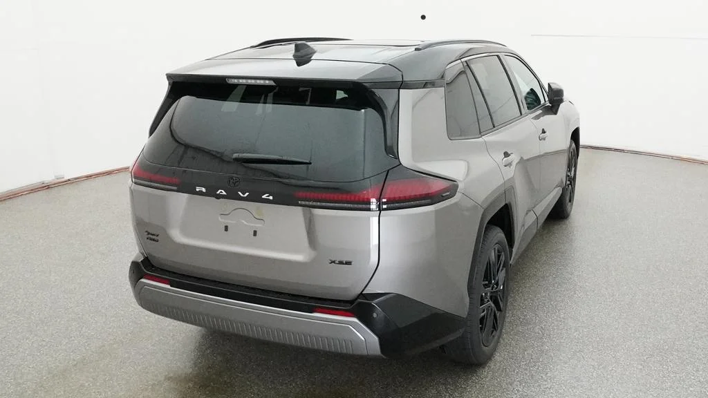 New 2026 Meteor Shower with Midnight Black Metallic roof Toyota XSE image 22