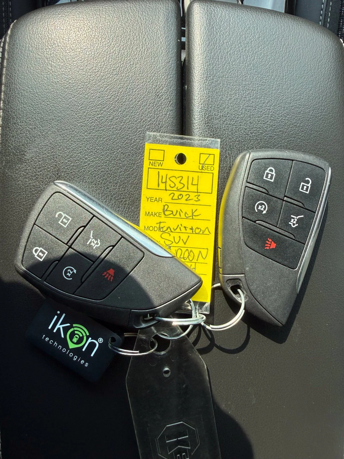 Used 2023  Buick Preferred image 16