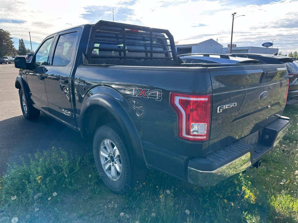 Used 2017 Gray Ford XLT image 4