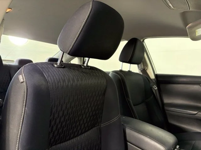 Used 2018 White Nissan 2.5 S image 33