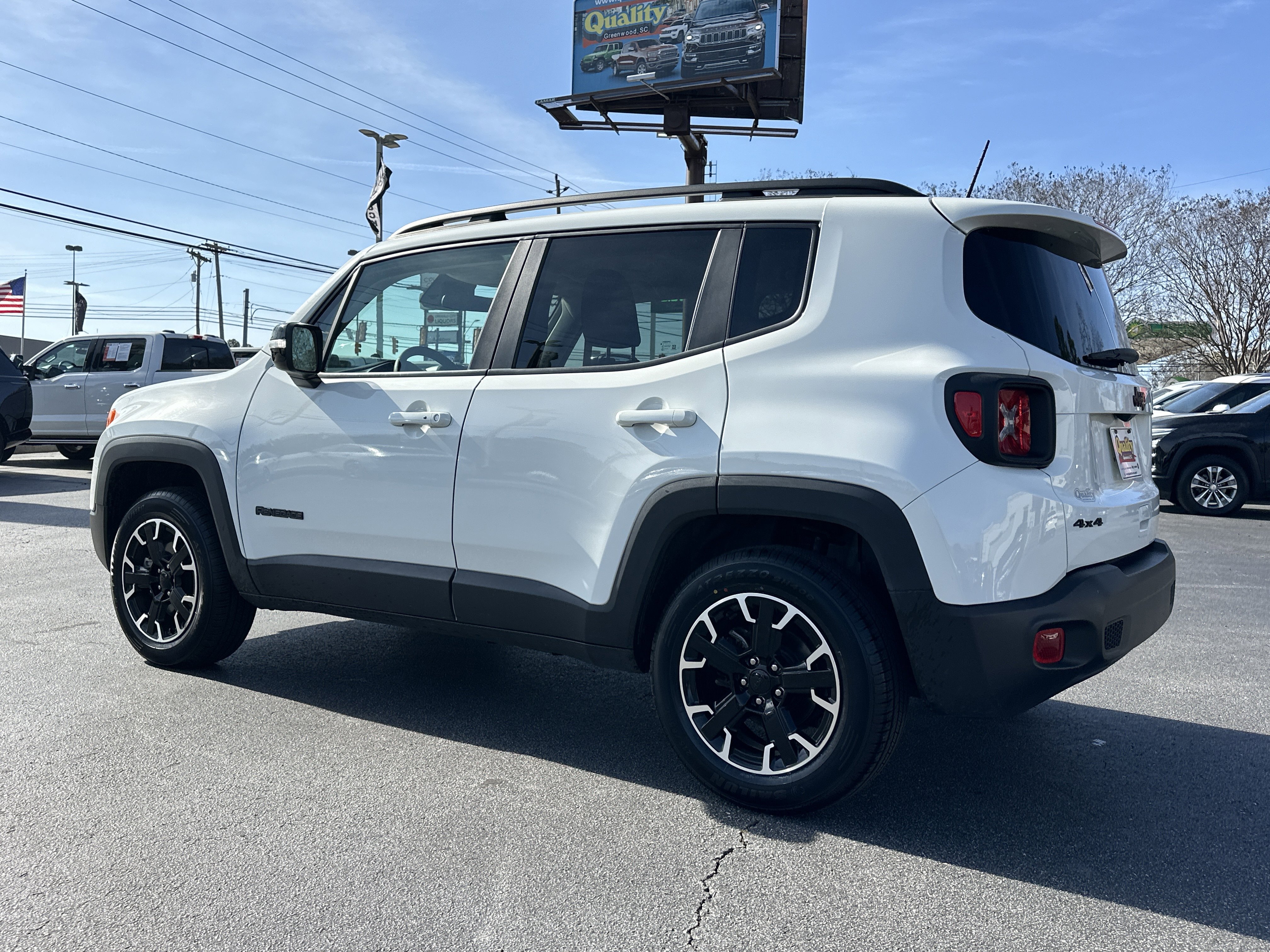 Used 2023 Alpine White Clearcoat Jeep Upland image 6