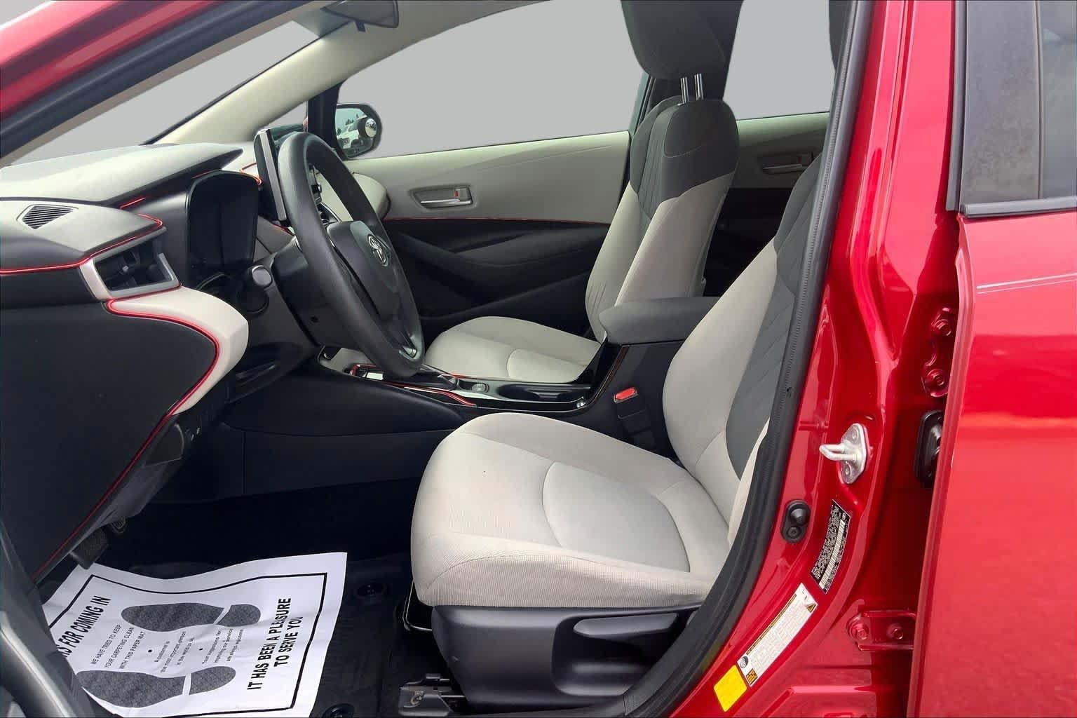 Used 2020 Barcelona Red Metallic Toyota LE image 7