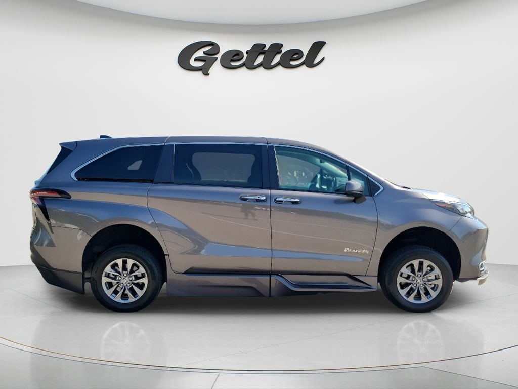 Used 2024 Gray Toyota XLE image 4