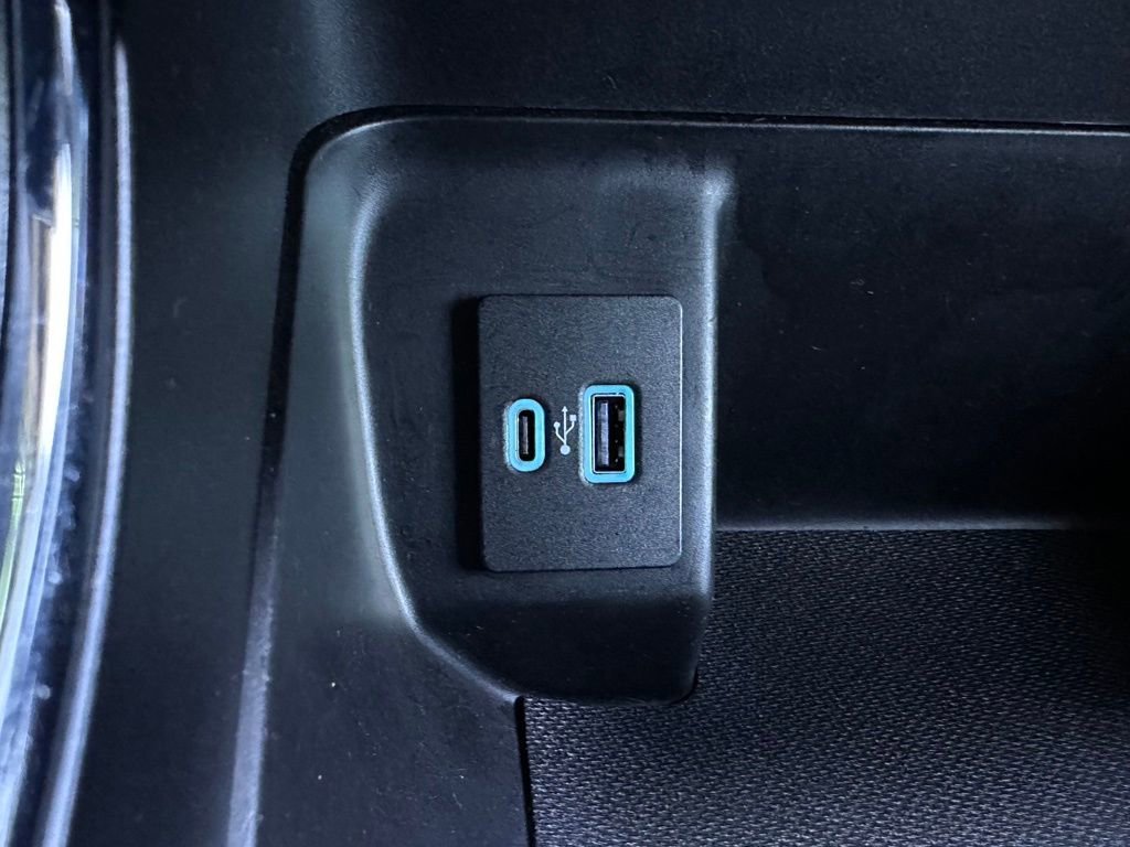 Used 2023 White Ford XLT image 38
