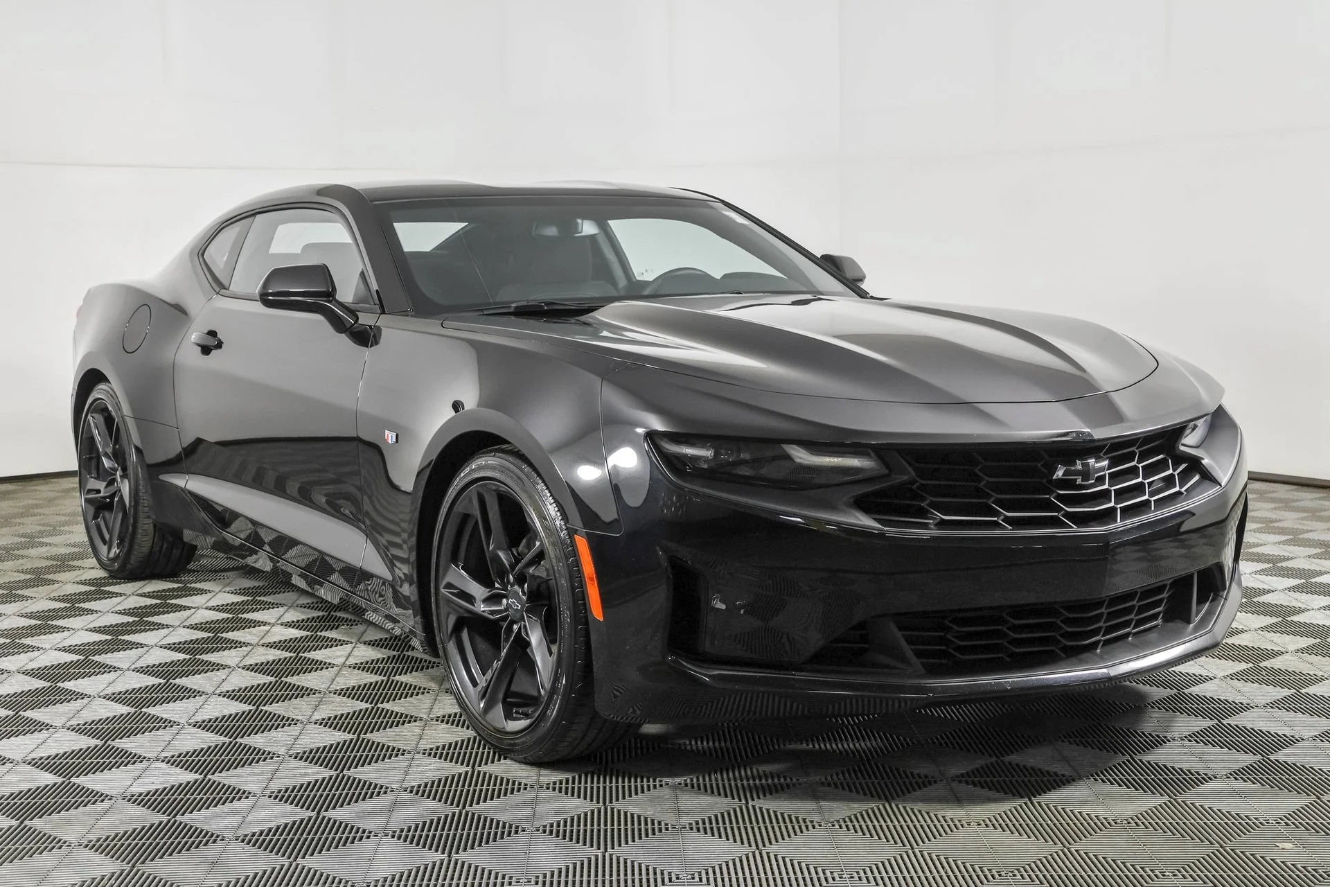 Used 2023 BLACK Chevrolet 1LT image 10