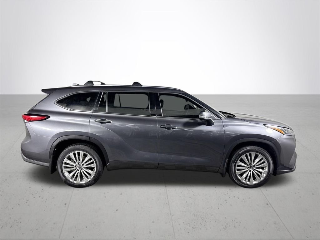 Used 2022 Gray Toyota Platinum image 5