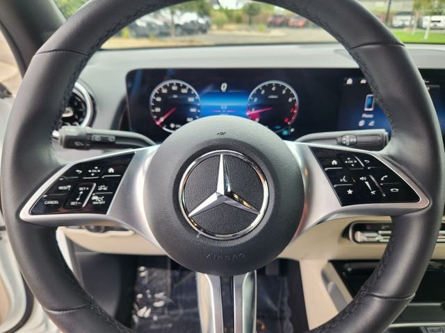 Used 2026 White Mercedes-Benz GLB 250 image 24