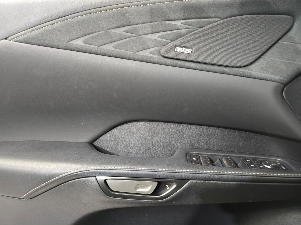 2024 Lexus RX PHEV 450h+ - Photo 27