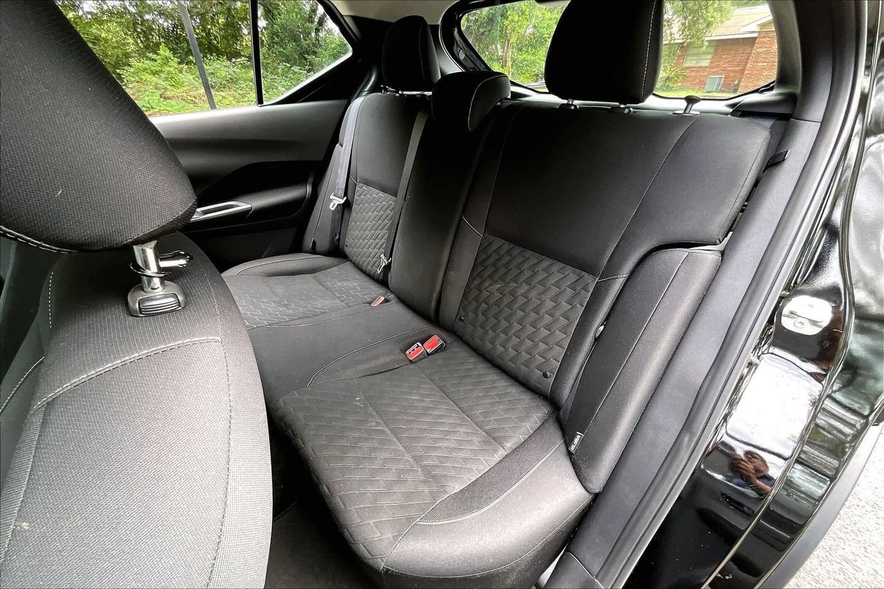 Used 2022 Black Nissan S image 19