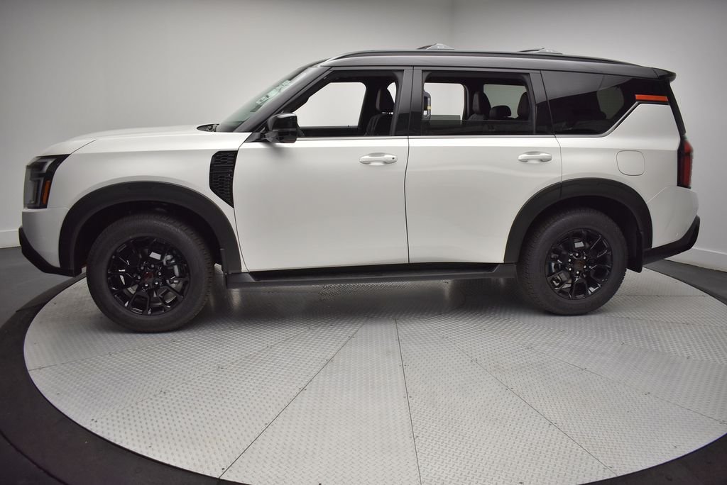 New 2026 Aspen White TriCoat / Super Black Two-tone Nissan PRO-4X® image 8