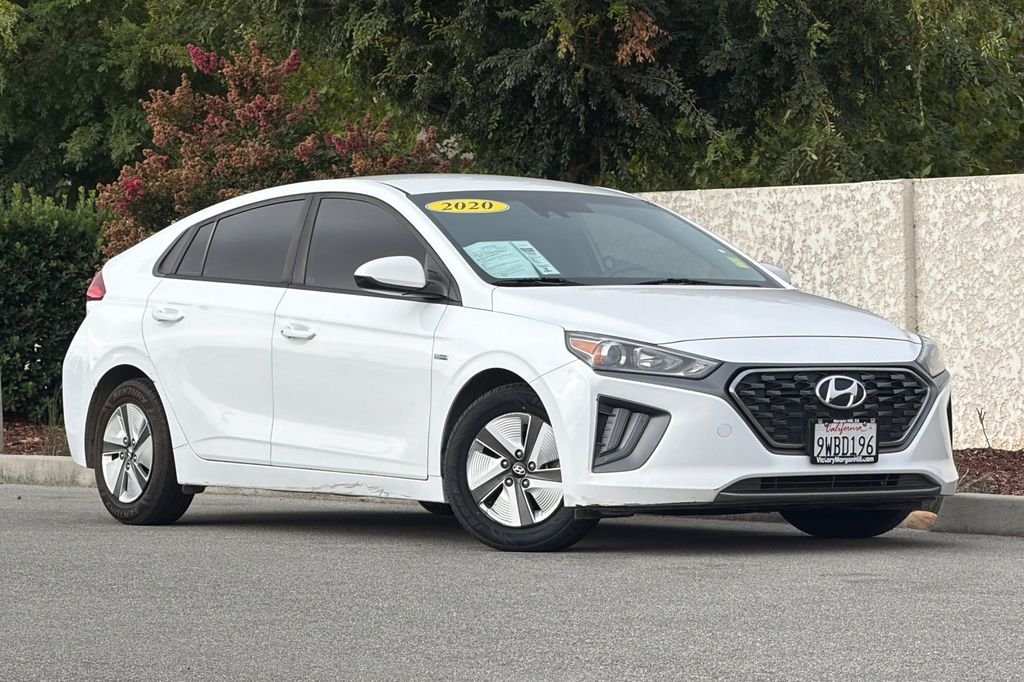 Used 2020 Ceramic White Hyundai Blue image 1