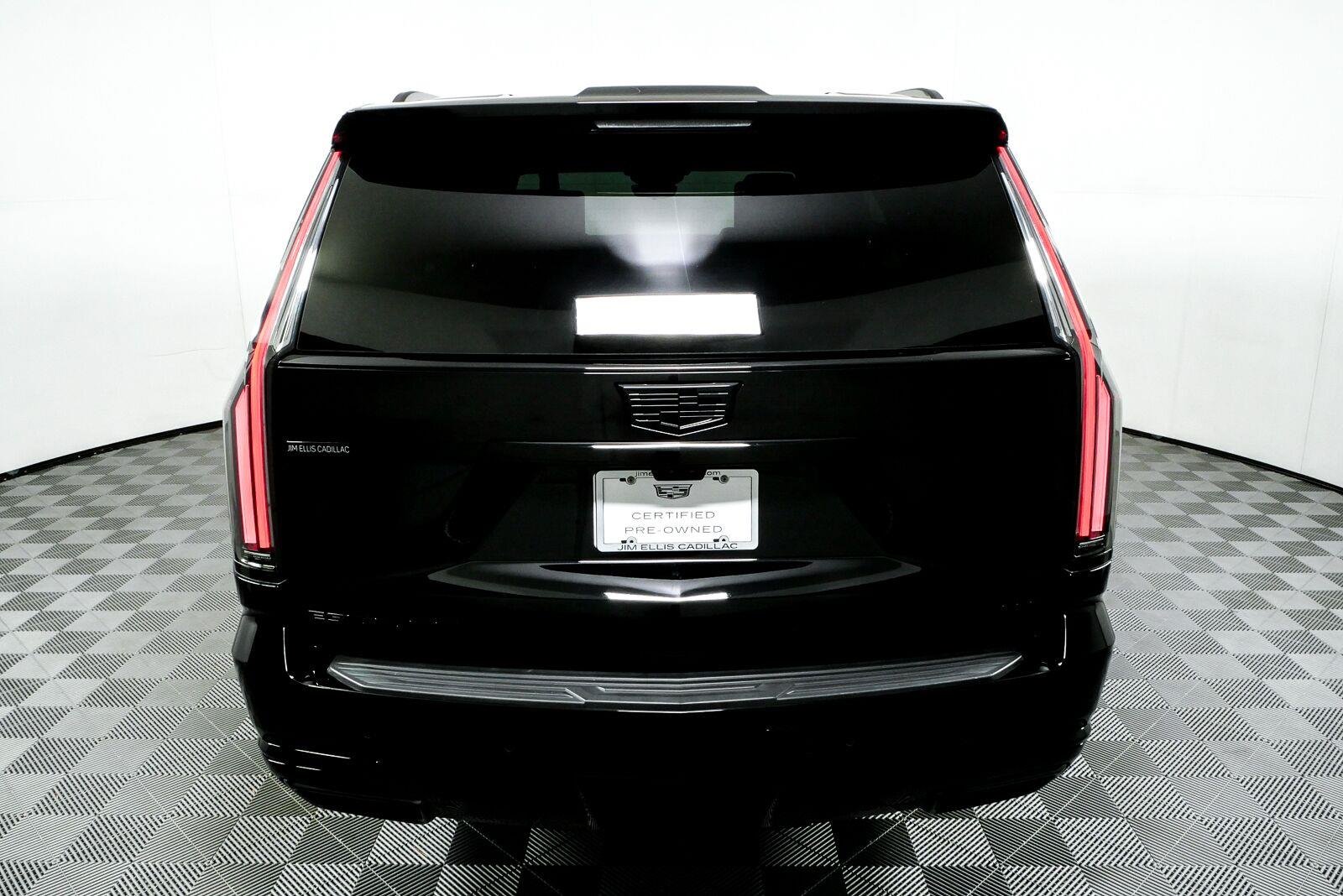 Used 2025 Black Raven Cadillac Sport Platinum image 30