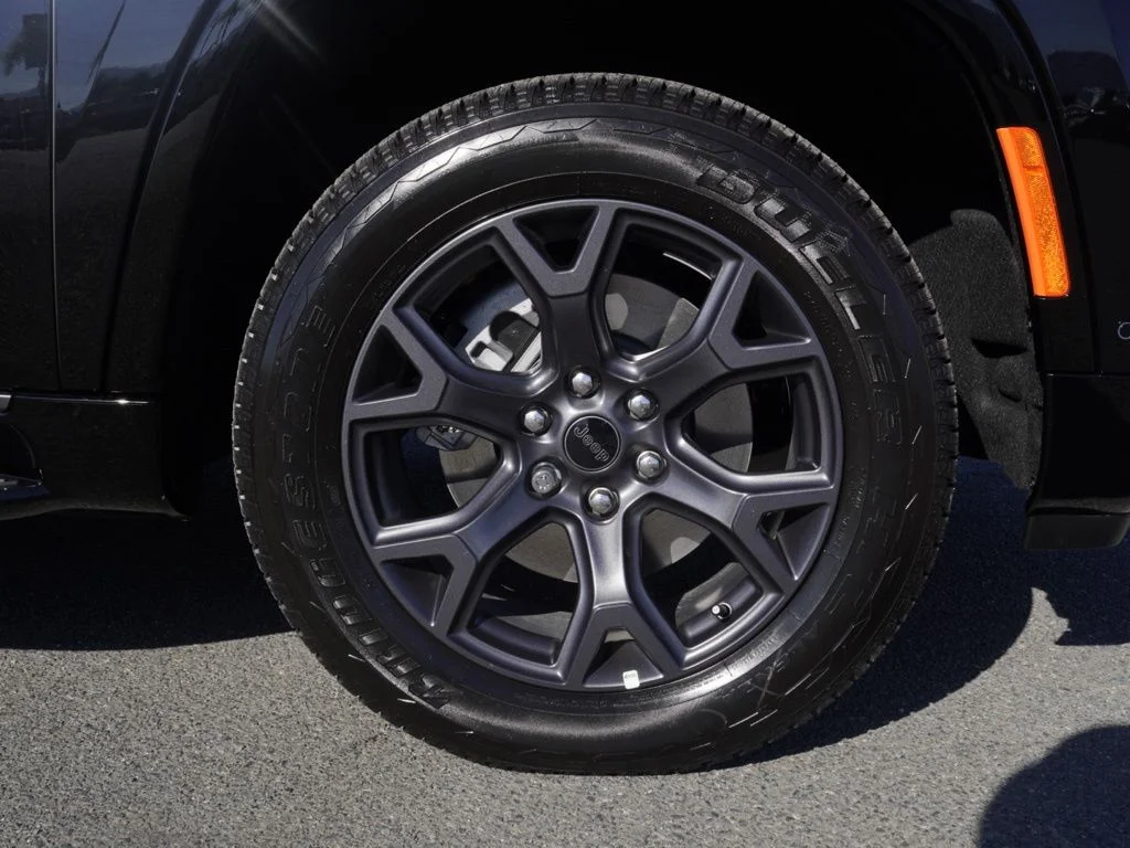 New 2026 High Gloss Black Jeep Limited Altitude 4X4 image 10