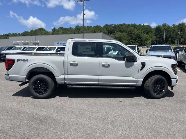New 2026 Avalanche Ford XLT image 2