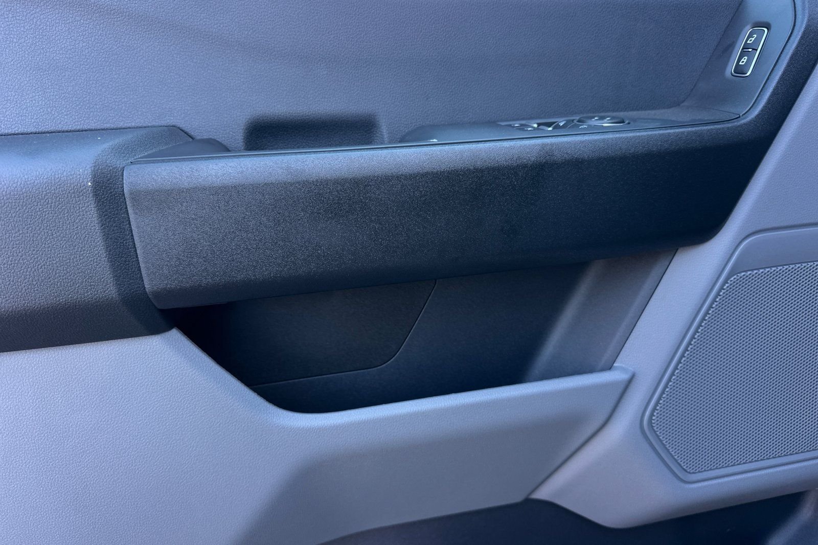 2024 Ford F-450 Super Duty Chassis Cab XL - Photo 10