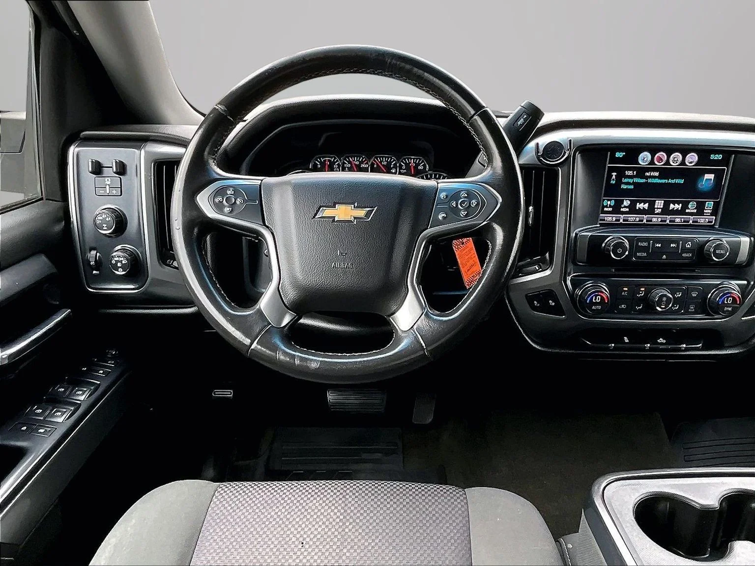Used 2016 White Chevrolet LT image 6